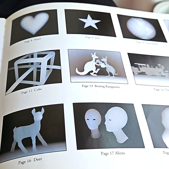 Magic Eye Book Hardback Dust Jacket 1993 - Picture 6 of 6